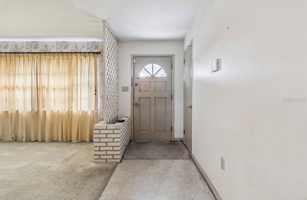 Image 16 of 52 For 4524 Golfwood Boulevard