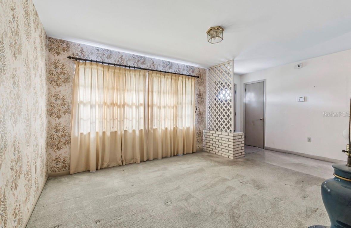 Image 17 of 52 For 4524 Golfwood Boulevard