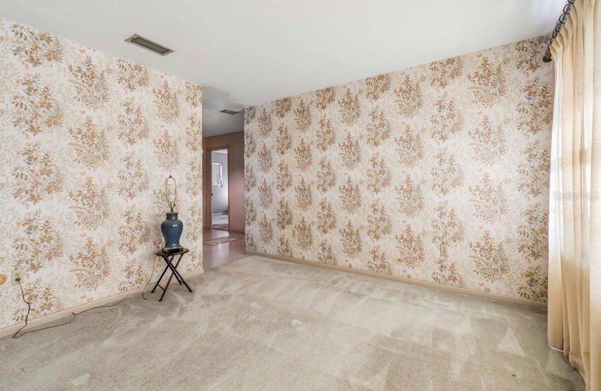 Image 19 of 52 For 4524 Golfwood Boulevard