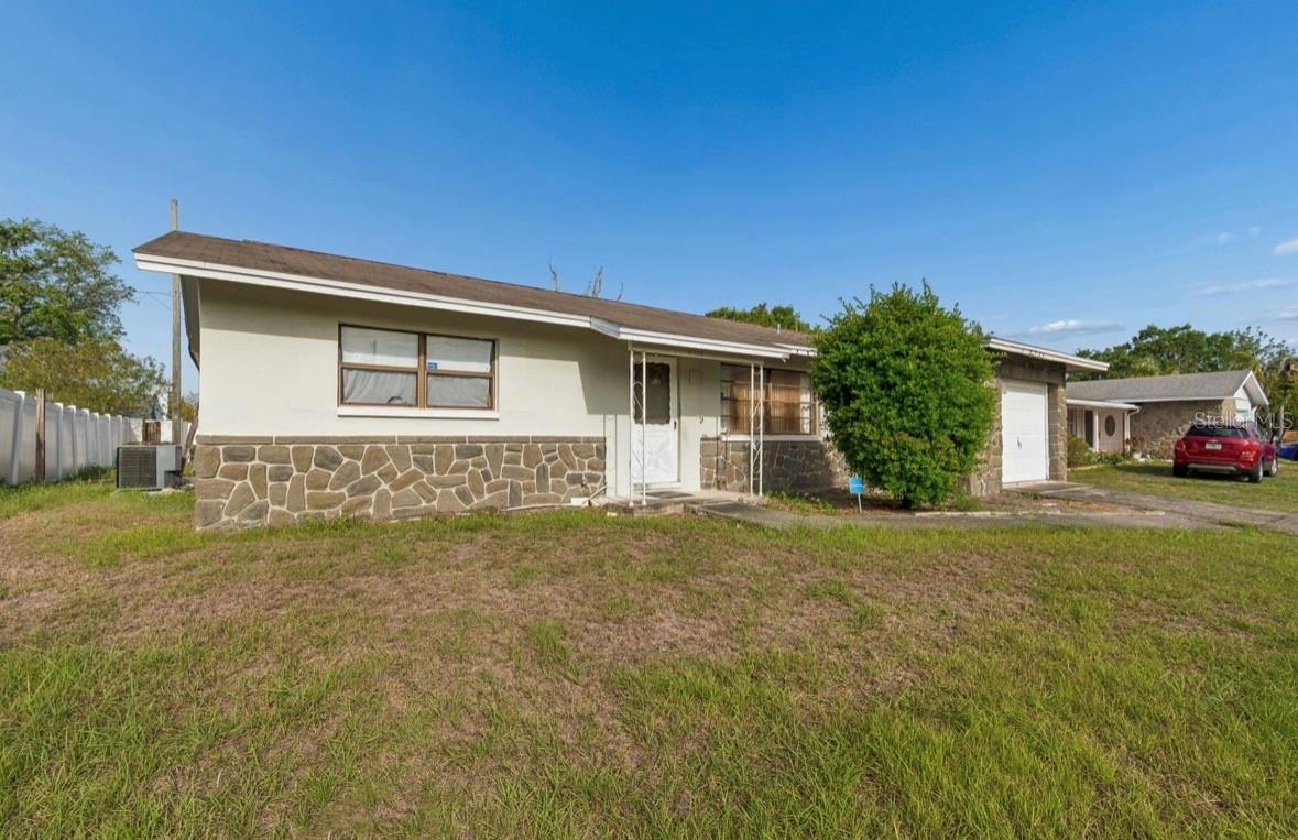 Image 2 of 52 For 4524 Golfwood Boulevard