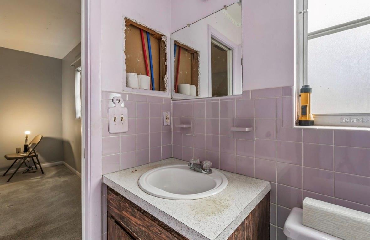 Image 26 of 52 For 4524 Golfwood Boulevard