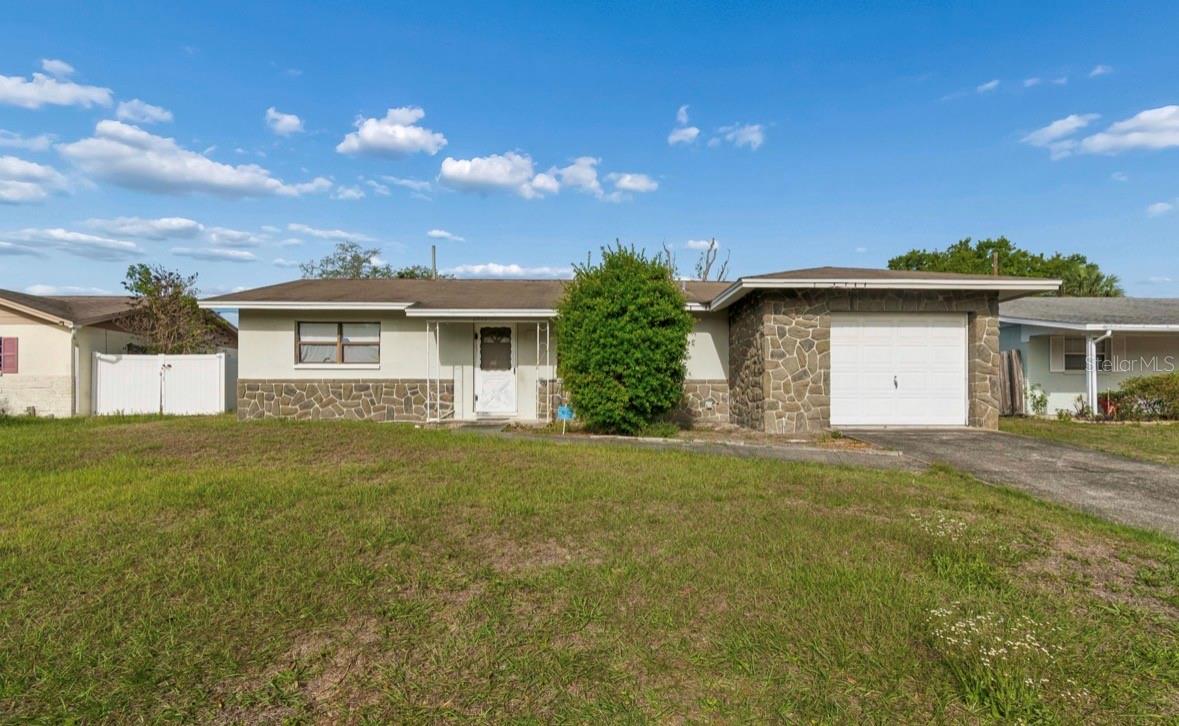 Image 44 of 52 For 4524 Golfwood Boulevard