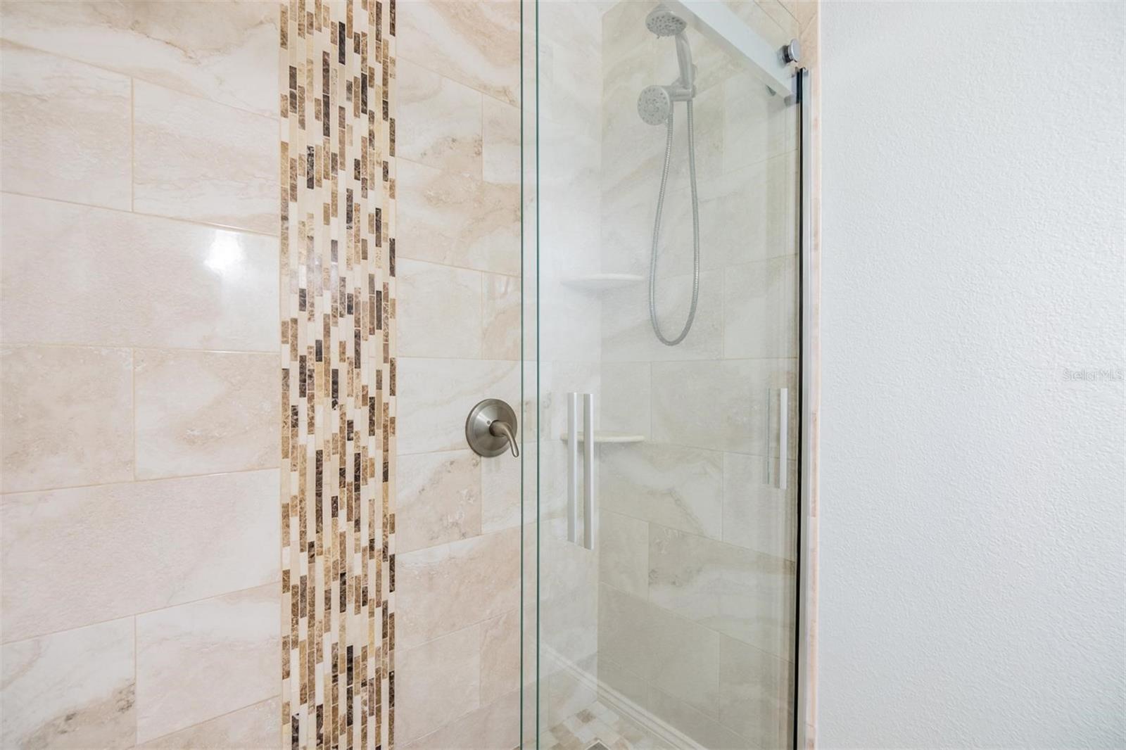 Image 13 of 33 For 5923 Bitterwood Court