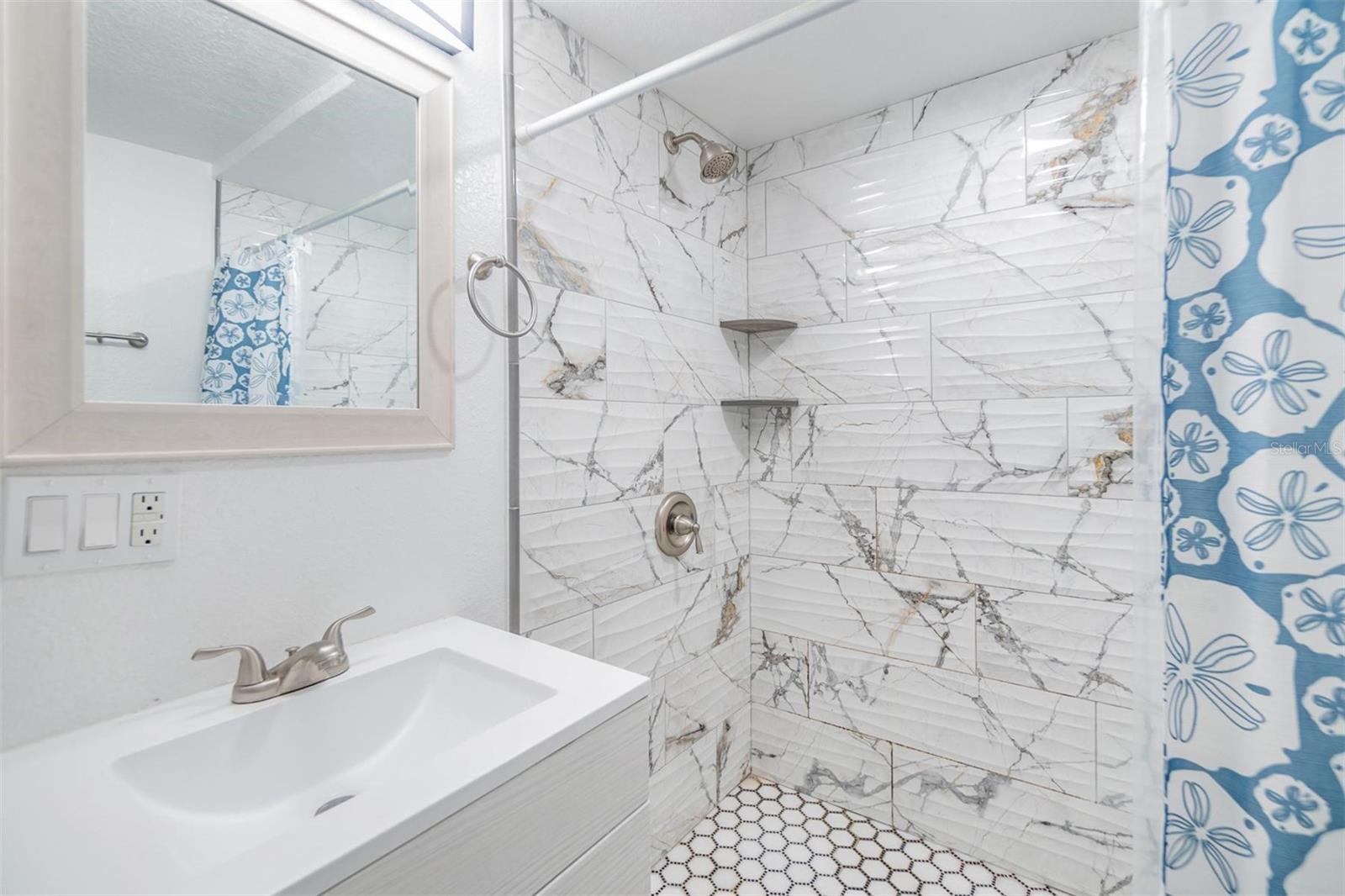 Image 29 of 33 For 5923 Bitterwood Court