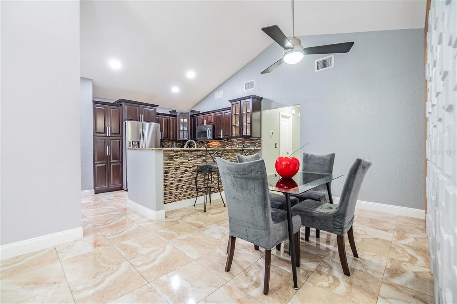 Image 8 of 33 For 5923 Bitterwood Court