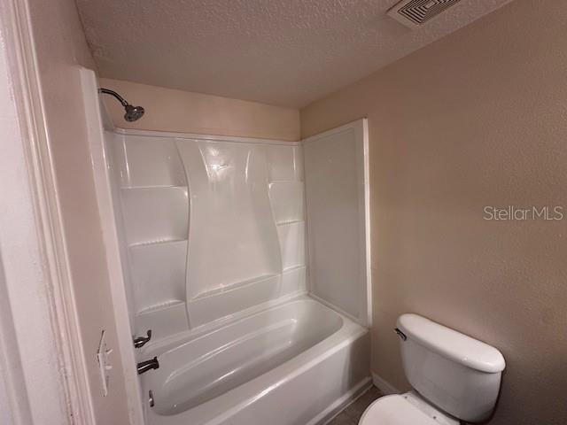 Image 15 of 19 For 9520 Amberdale Court 101