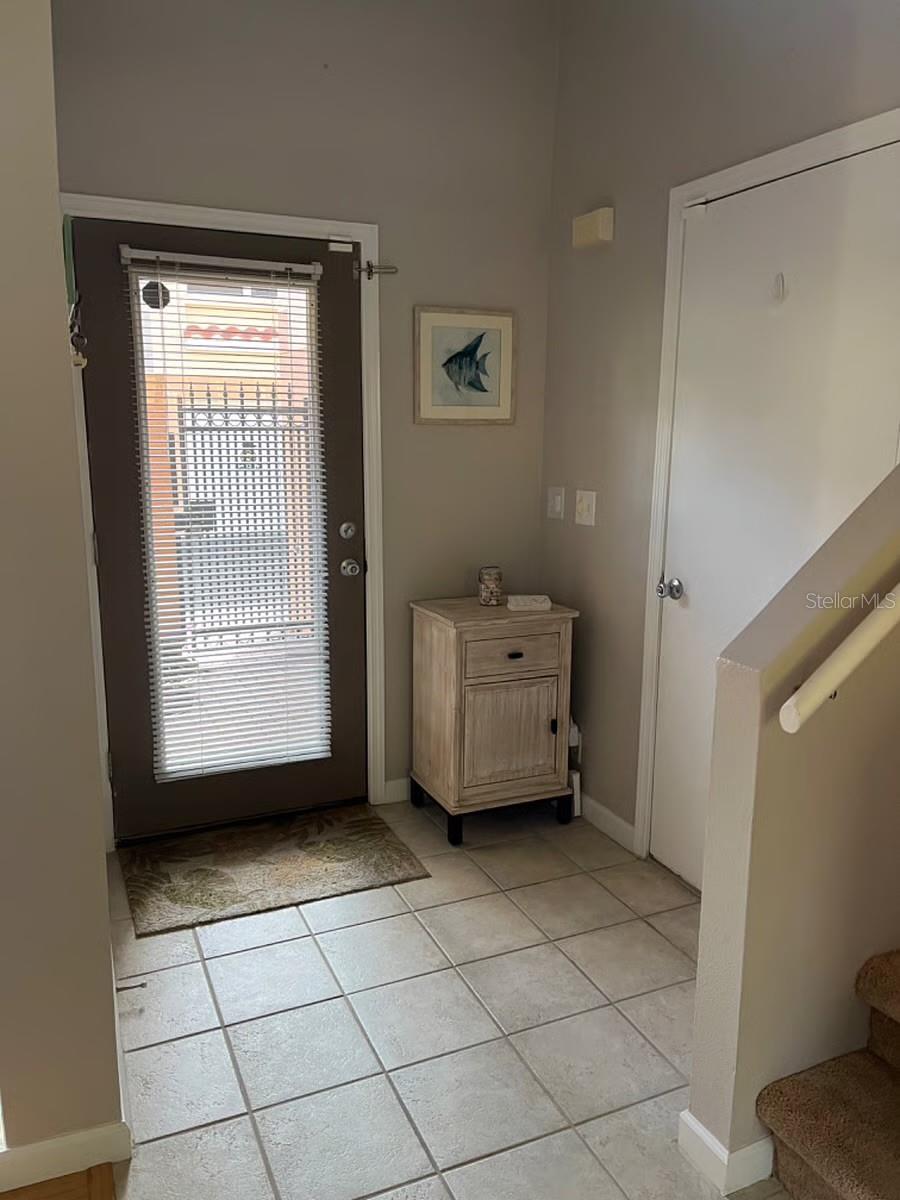 Image 4 of 34 For 828 Padua Lane