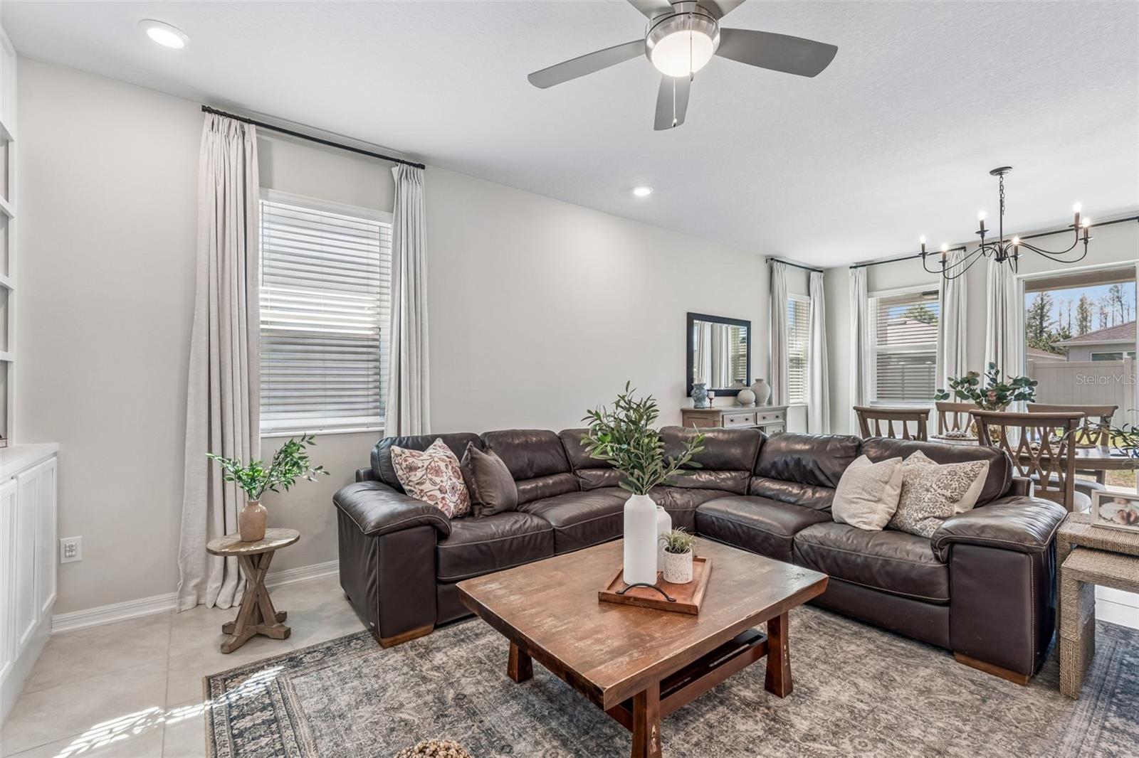 Listing photo id 25 for 20121 Azul Marble Loop