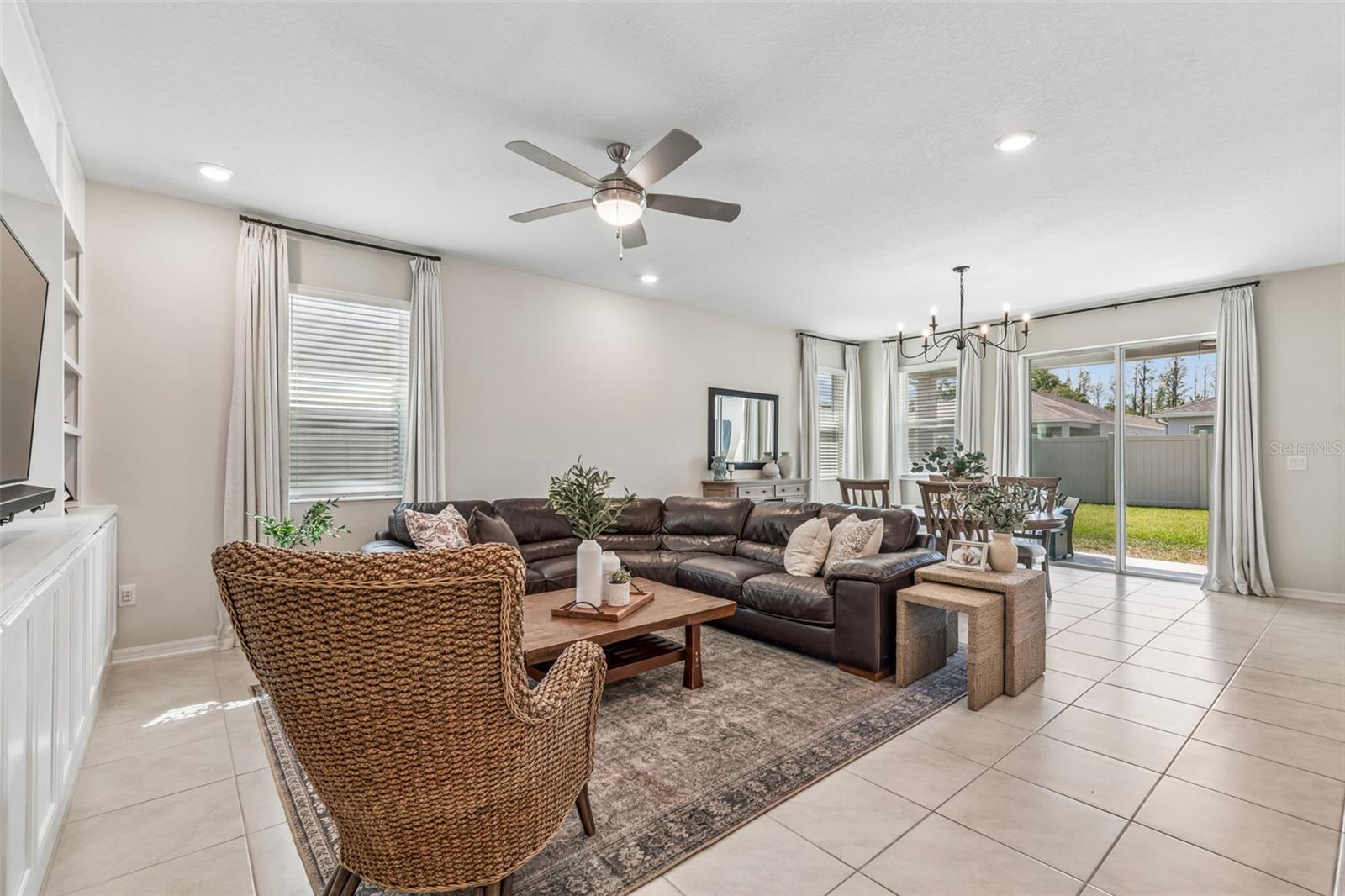 Listing photo id 26 for 20121 Azul Marble Loop