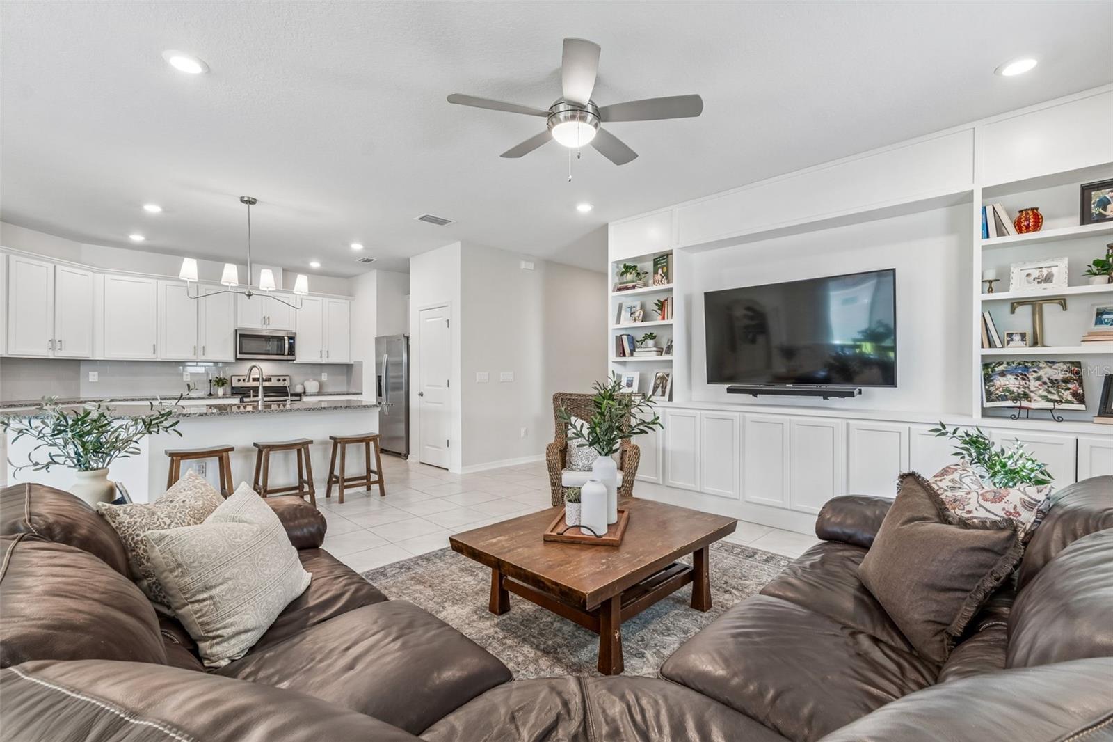 Listing photo id 29 for 20121 Azul Marble Loop