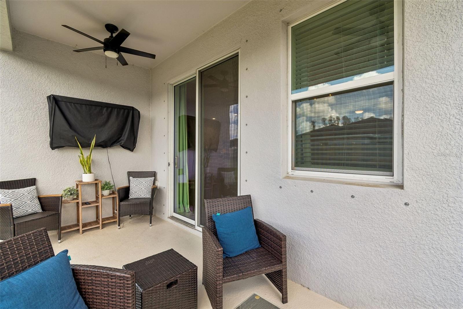 Listing photo id 46 for 20121 Azul Marble Loop