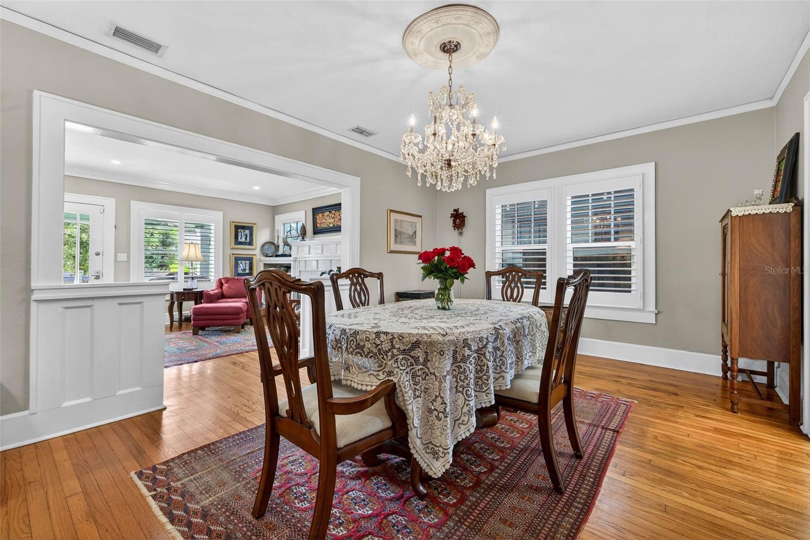 Listing photo id 9 for 2651 3rd Avenue N