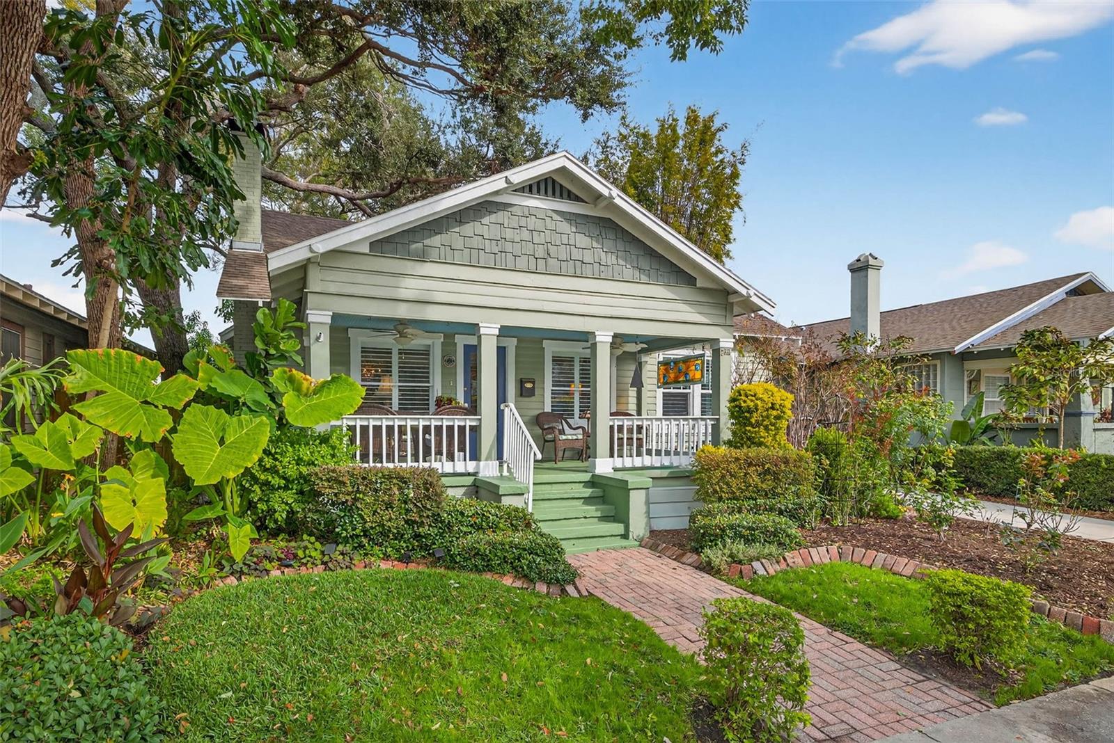 Listing photo id 3 for 2651 3rd Avenue N