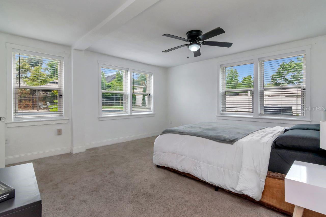 Image 15 of 77 For 37420 Meridian Avenue