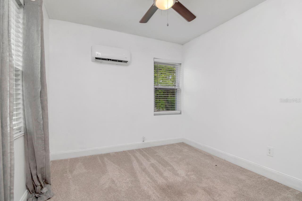 Image 20 of 77 For 37420 Meridian Avenue