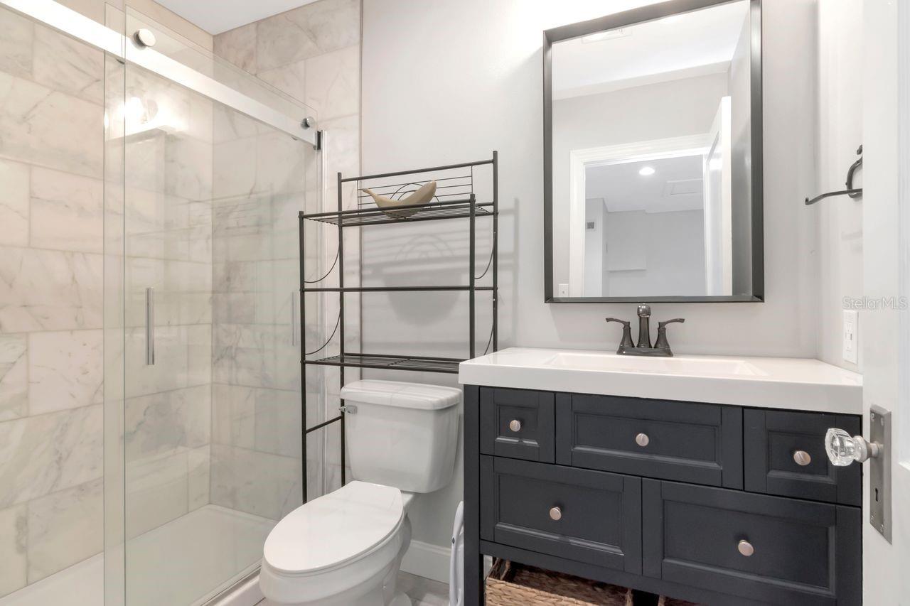 Image 21 of 77 For 37420 Meridian Avenue