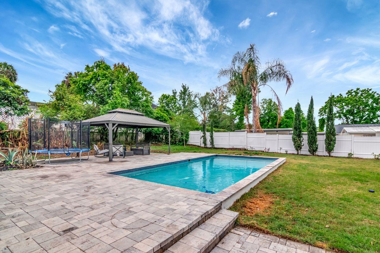 Image 3 of 77 For 37420 Meridian Avenue