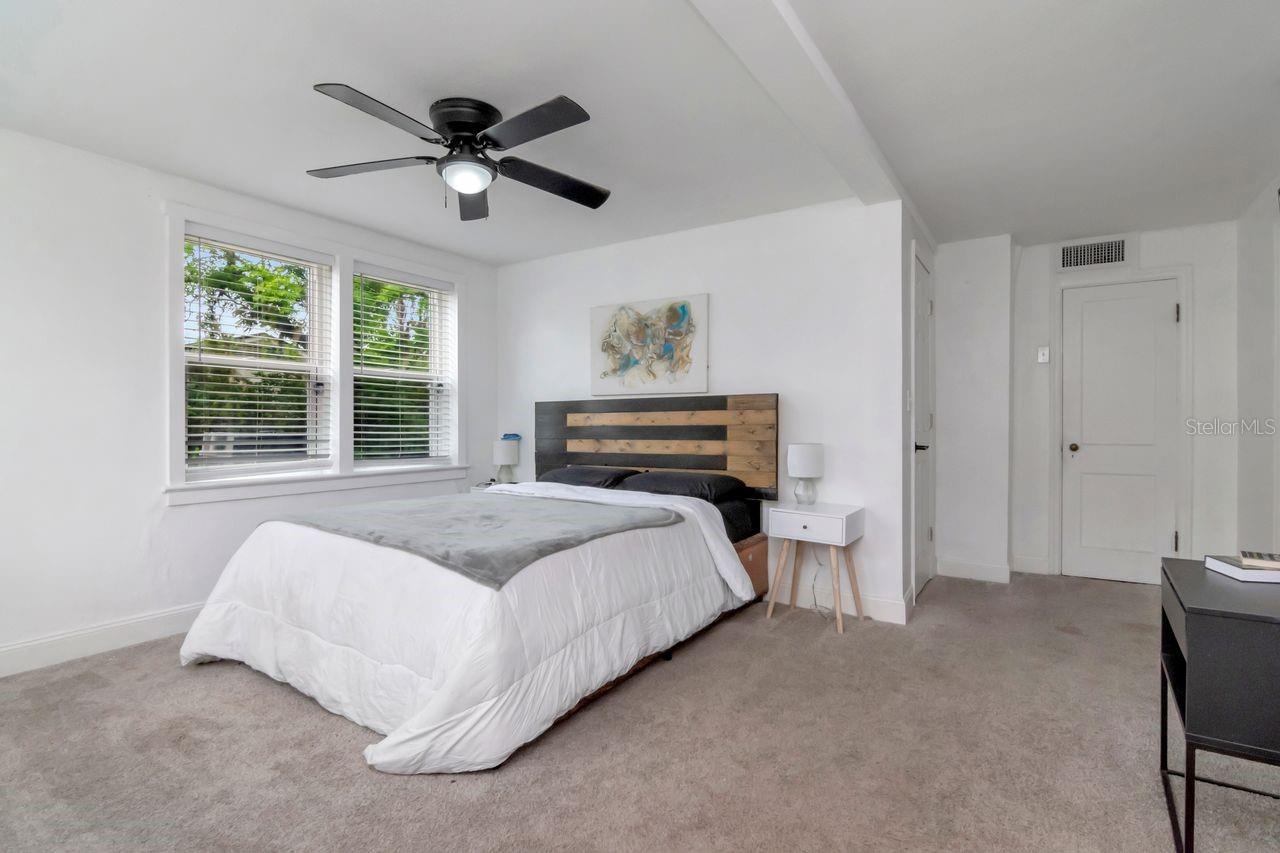 Image 40 of 77 For 37420 Meridian Avenue