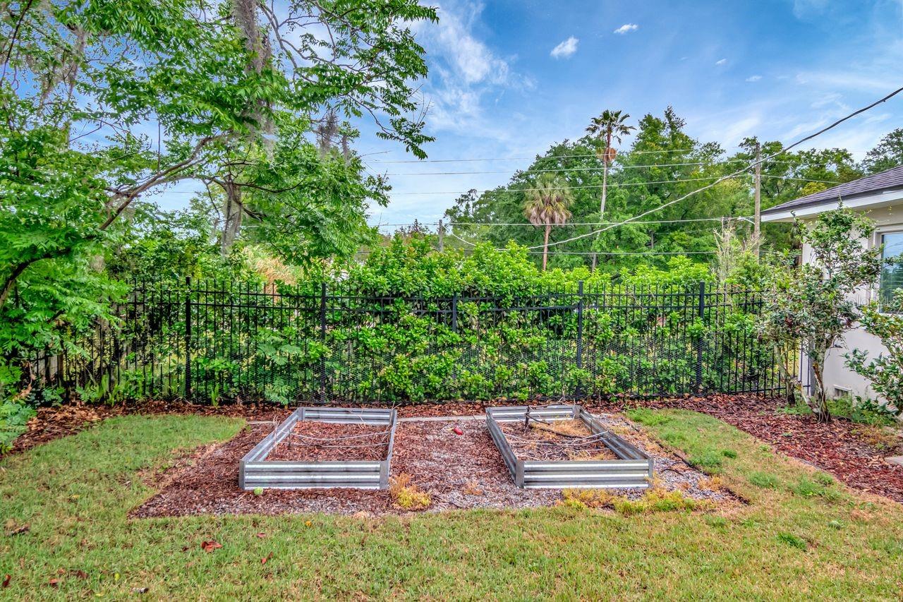 Image 65 of 77 For 37420 Meridian Avenue