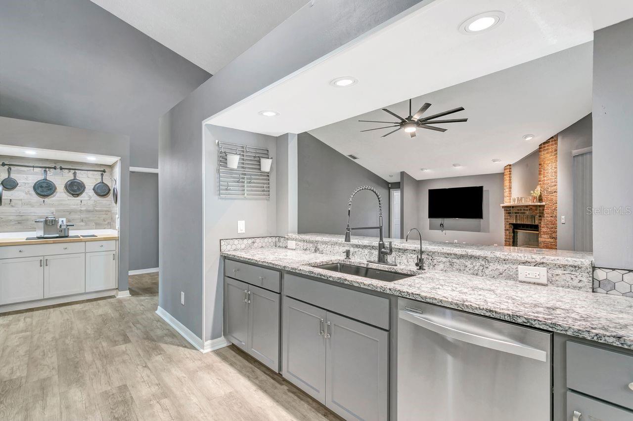 Image 13 of 87 For 4506 Country Gate Court