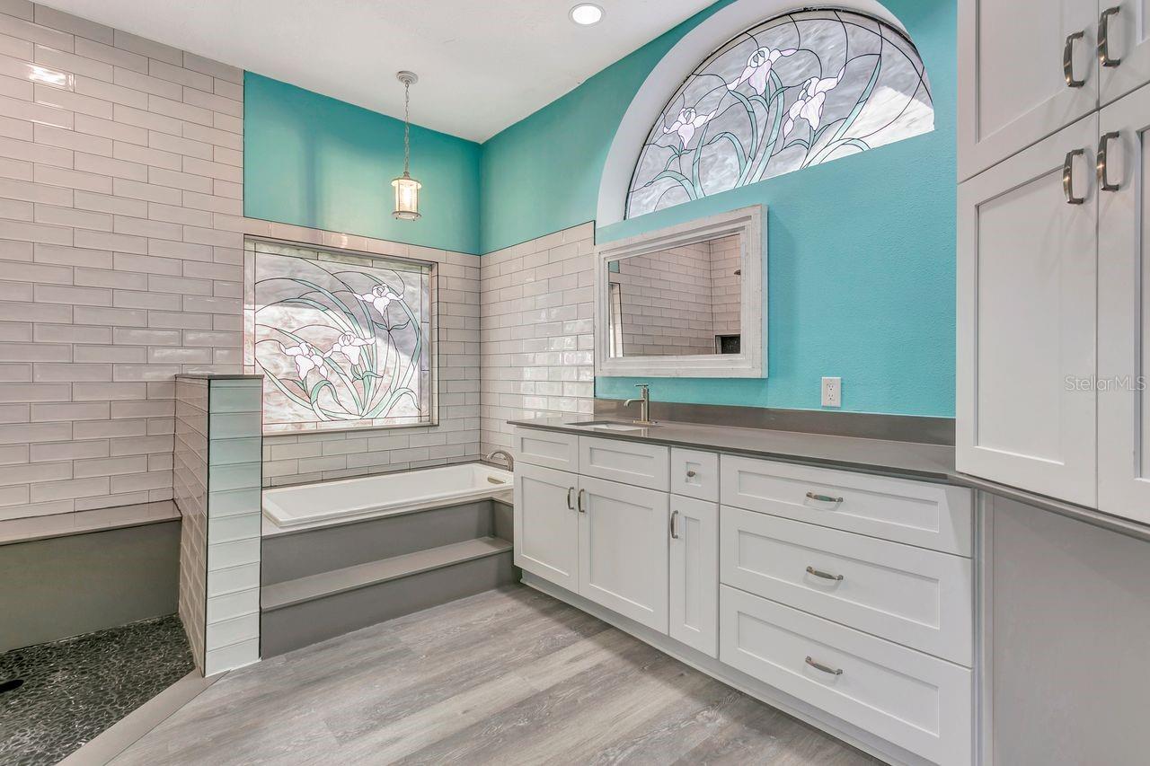 Image 26 of 87 For 4506 Country Gate Court