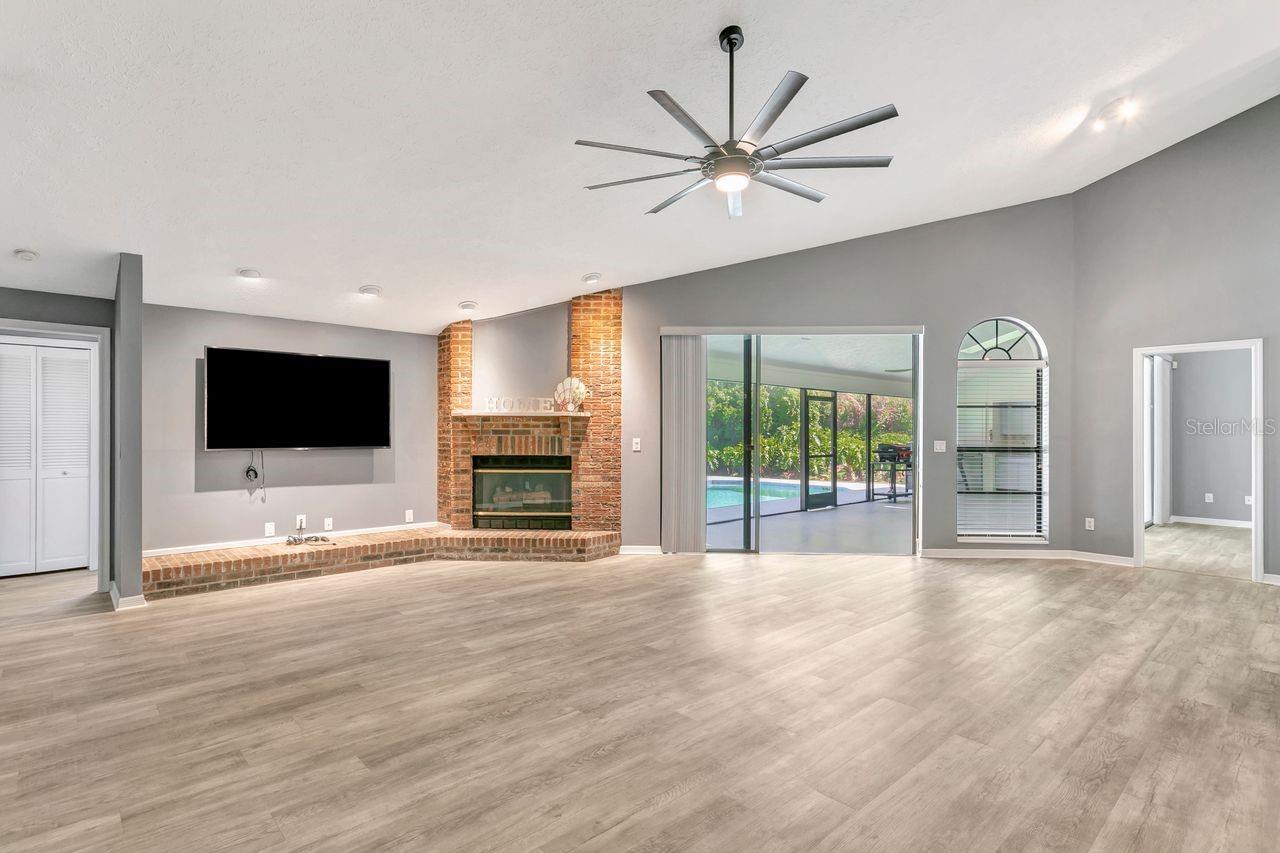 Image 7 of 87 For 4506 Country Gate Court