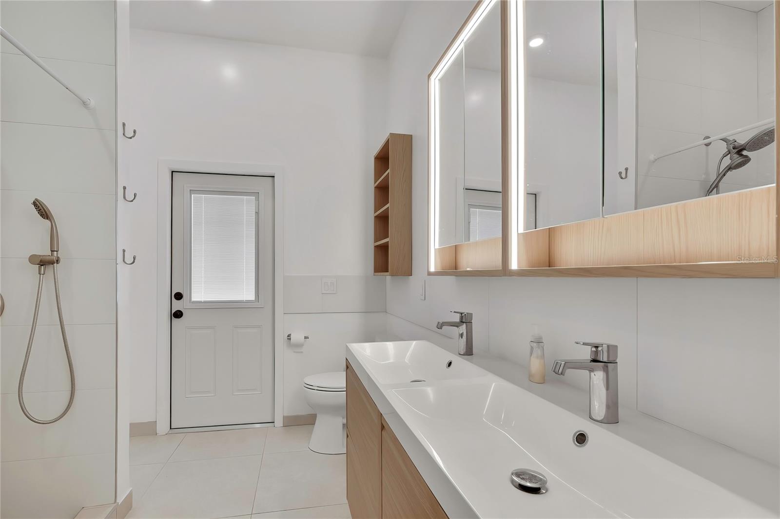 Image 16 of 31 For 18405 30th Street