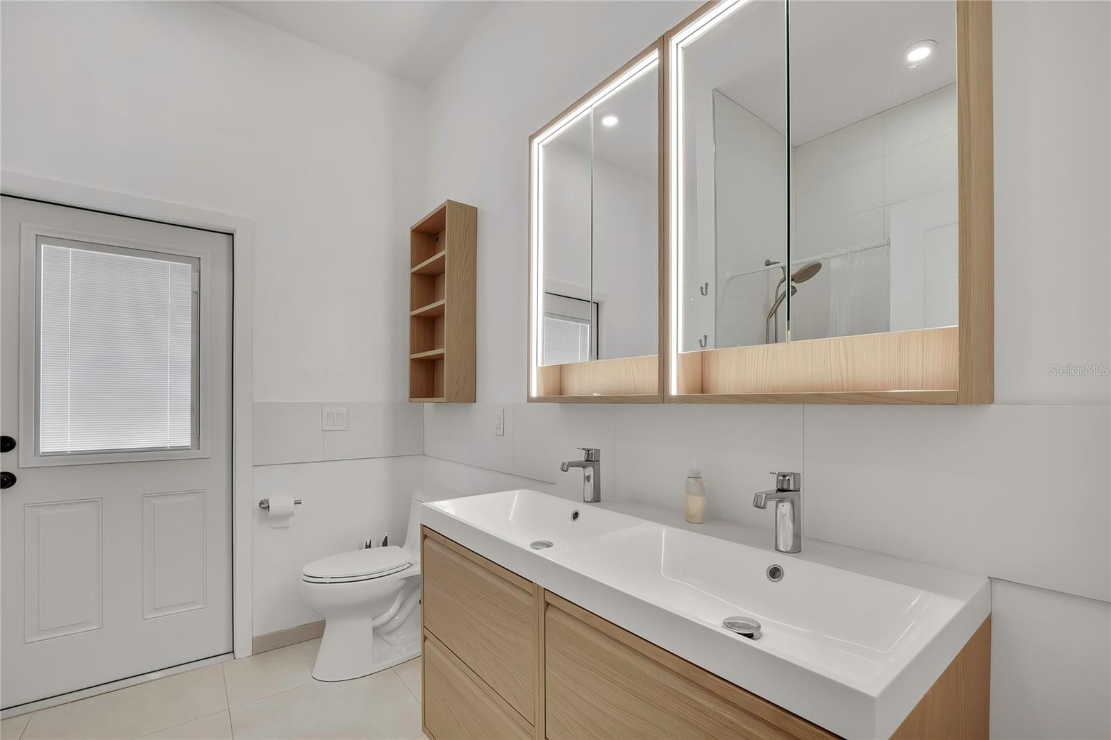 Image 17 of 31 For 18405 30th Street