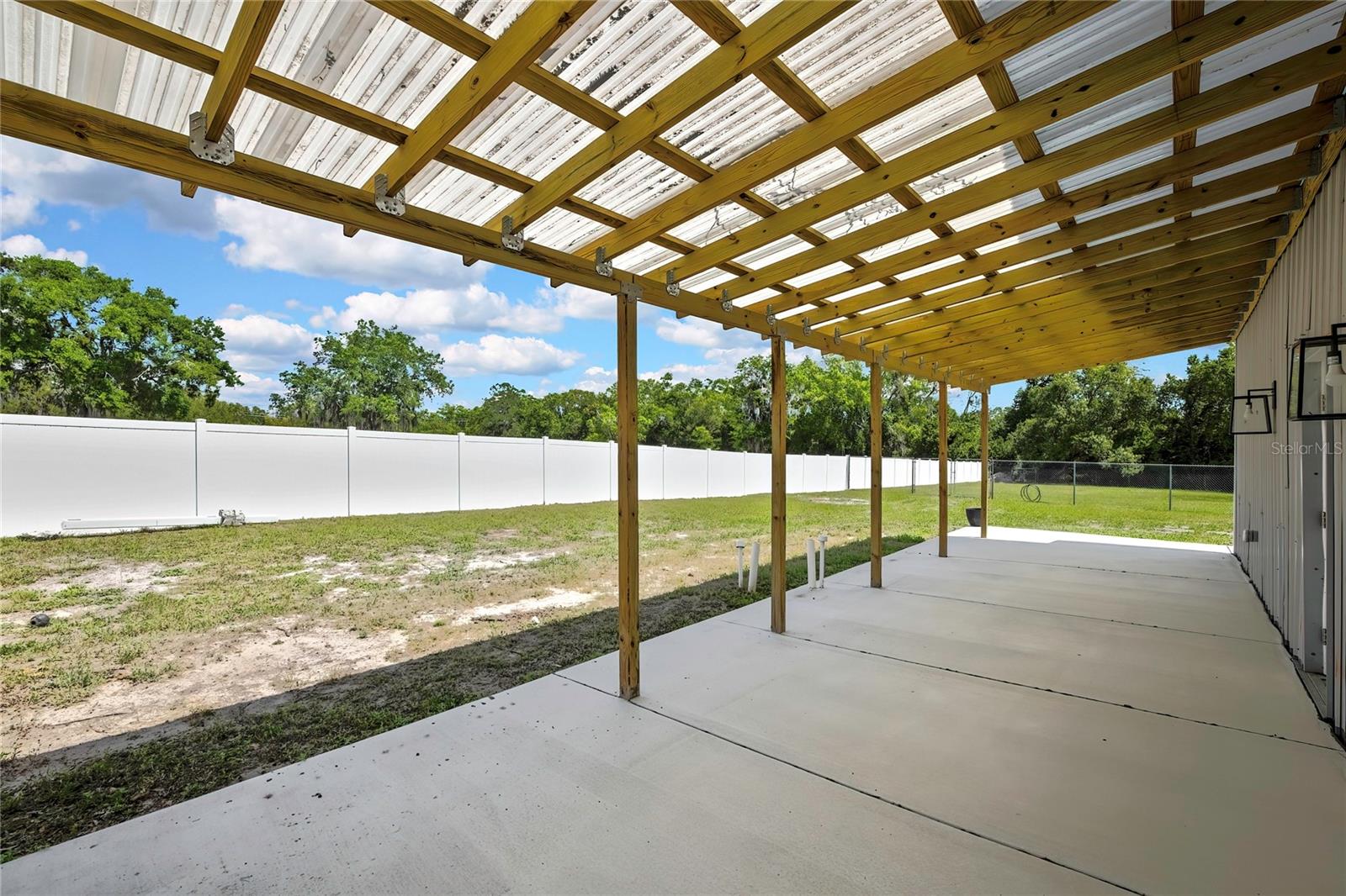 Image 5 of 31 For 18405 30th Street