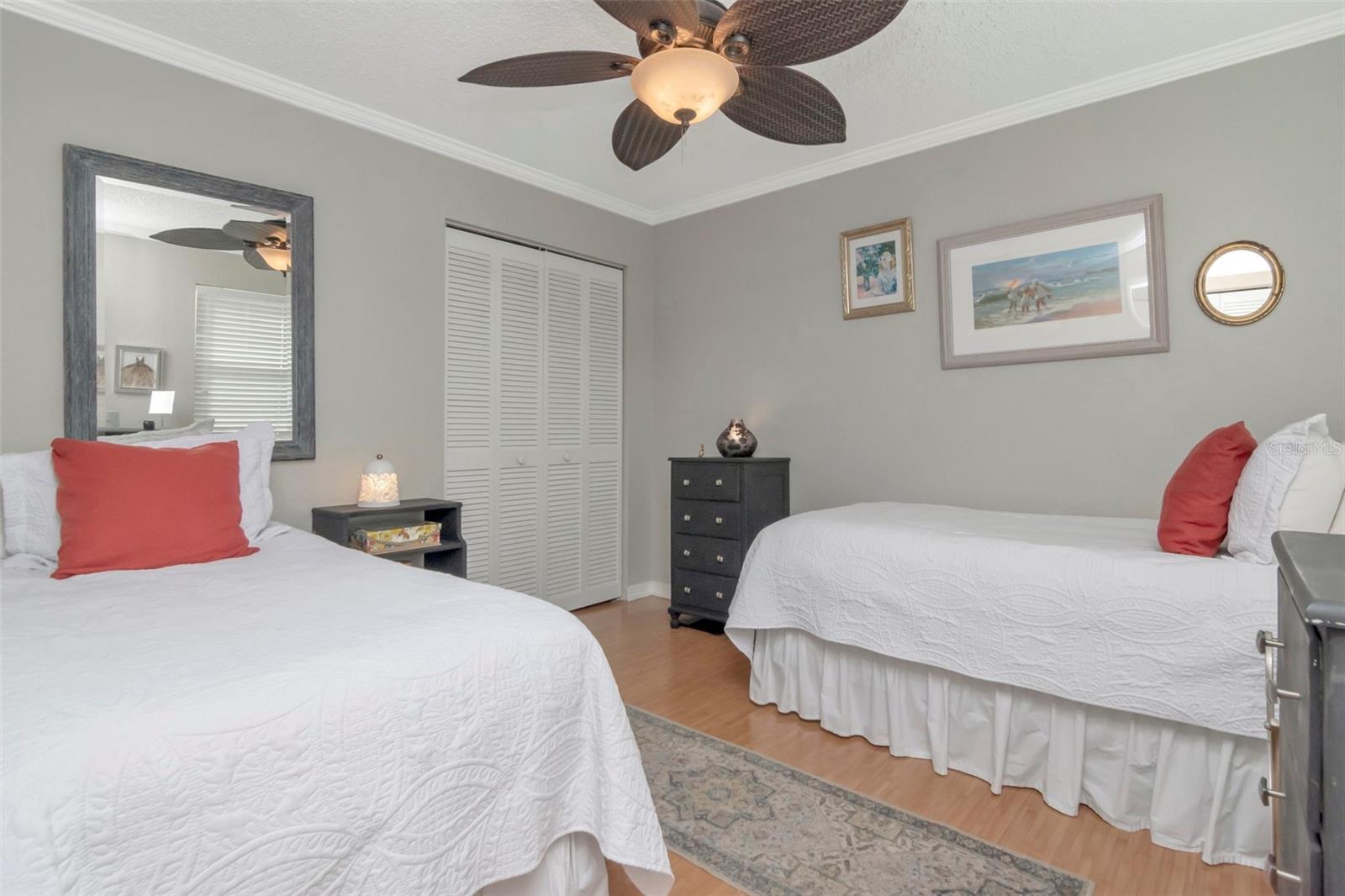 Image 15 of 31 For 484 Santa Cruz Place Ne H