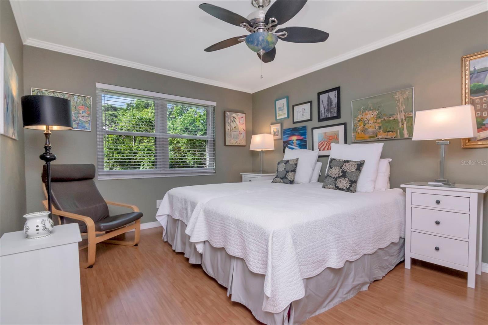 Image 6 of 31 For 484 Santa Cruz Place Ne H