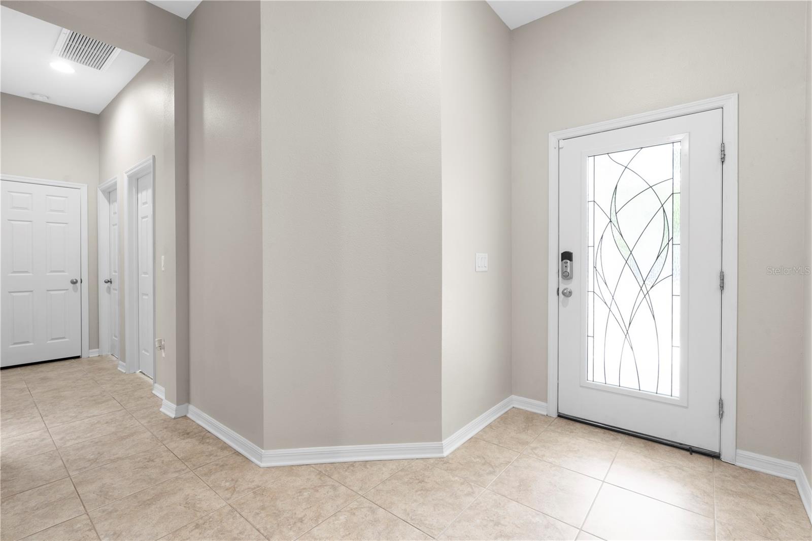 Image 17 of 77 For 11814 Cross Vine Drive