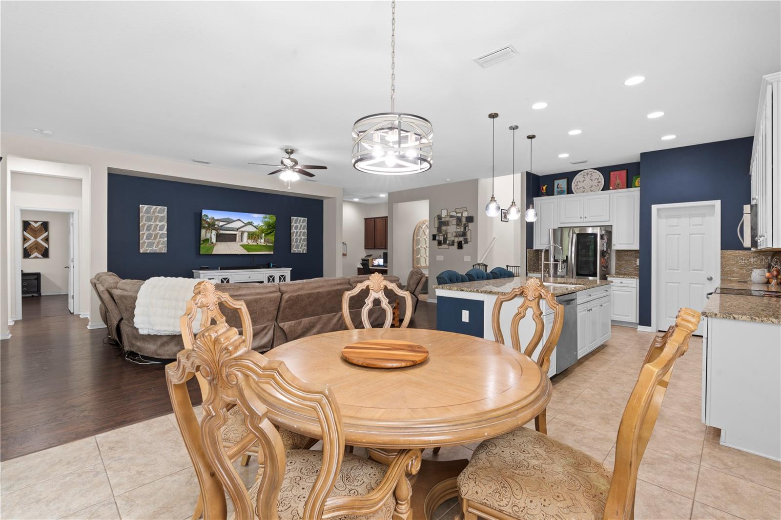 Image 30 of 77 For 11814 Cross Vine Drive