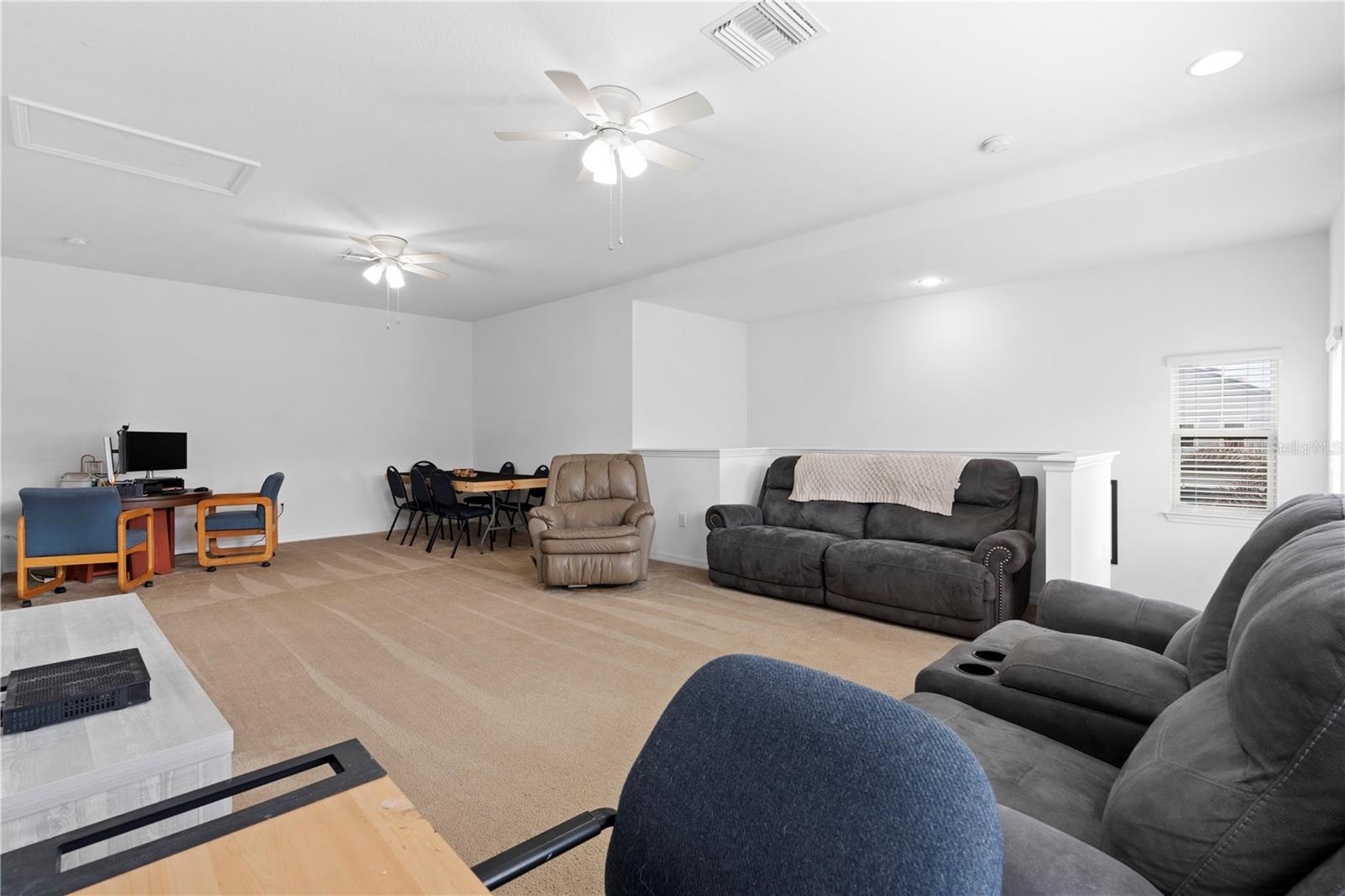 Image 42 of 77 For 11814 Cross Vine Drive