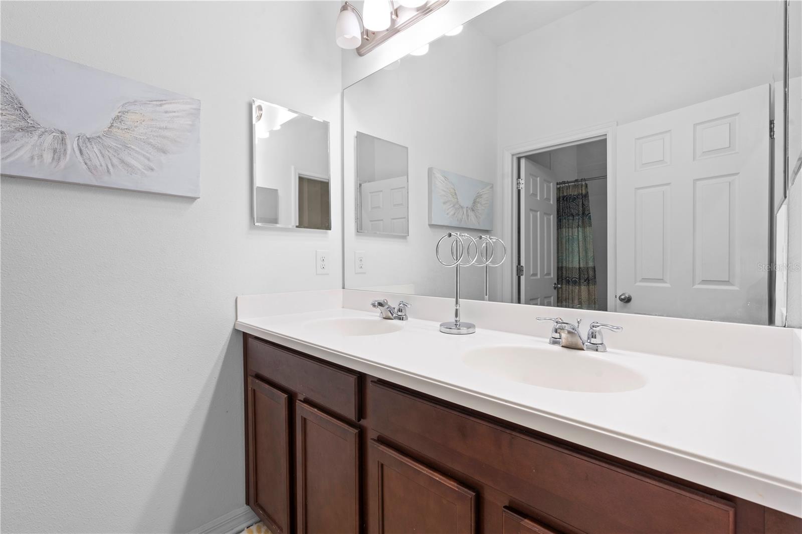 Image 49 of 77 For 11814 Cross Vine Drive