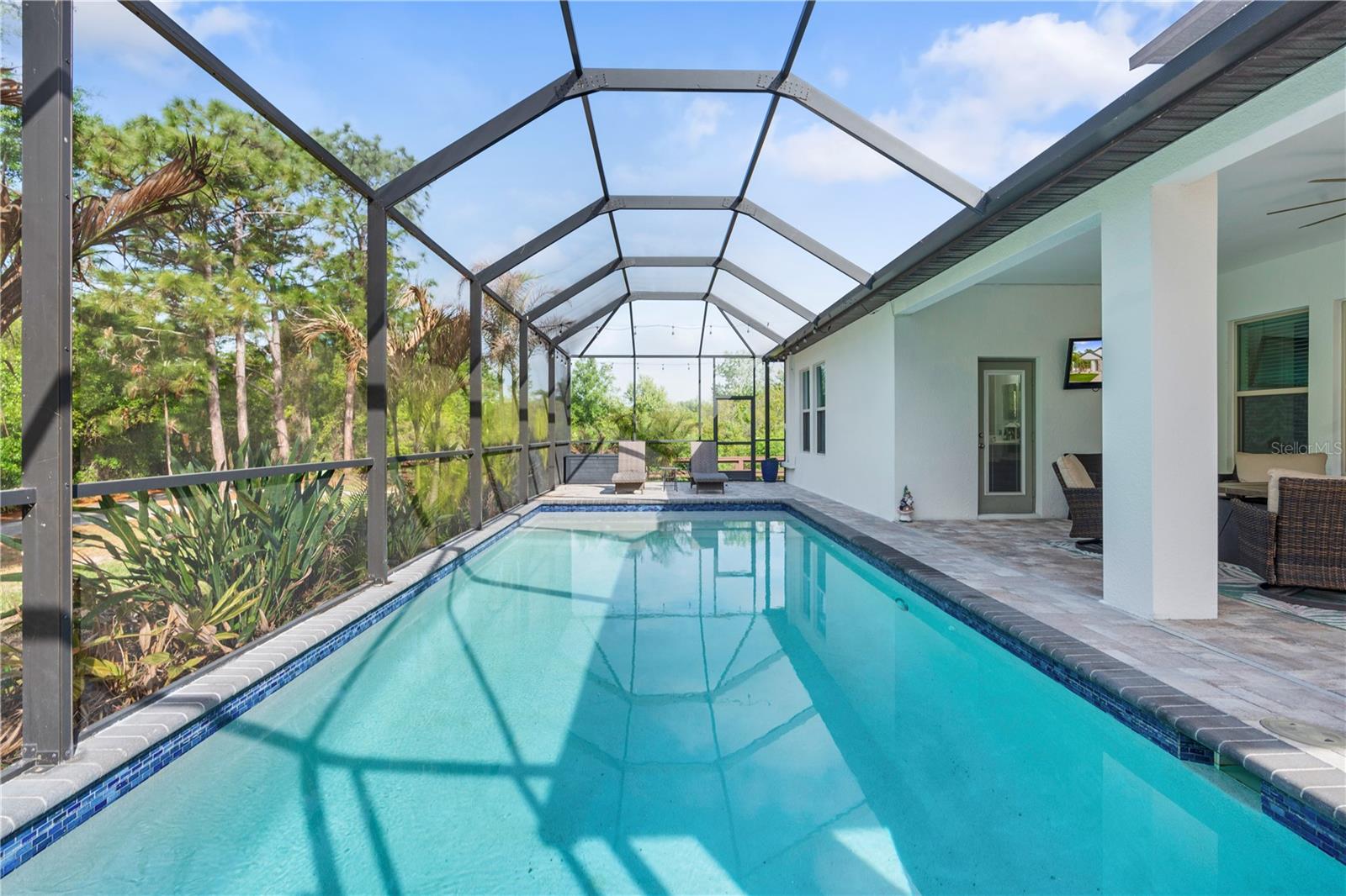 Image 60 of 77 For 11814 Cross Vine Drive