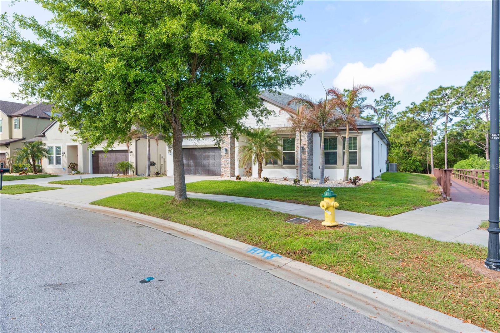 Image 9 of 77 For 11814 Cross Vine Drive