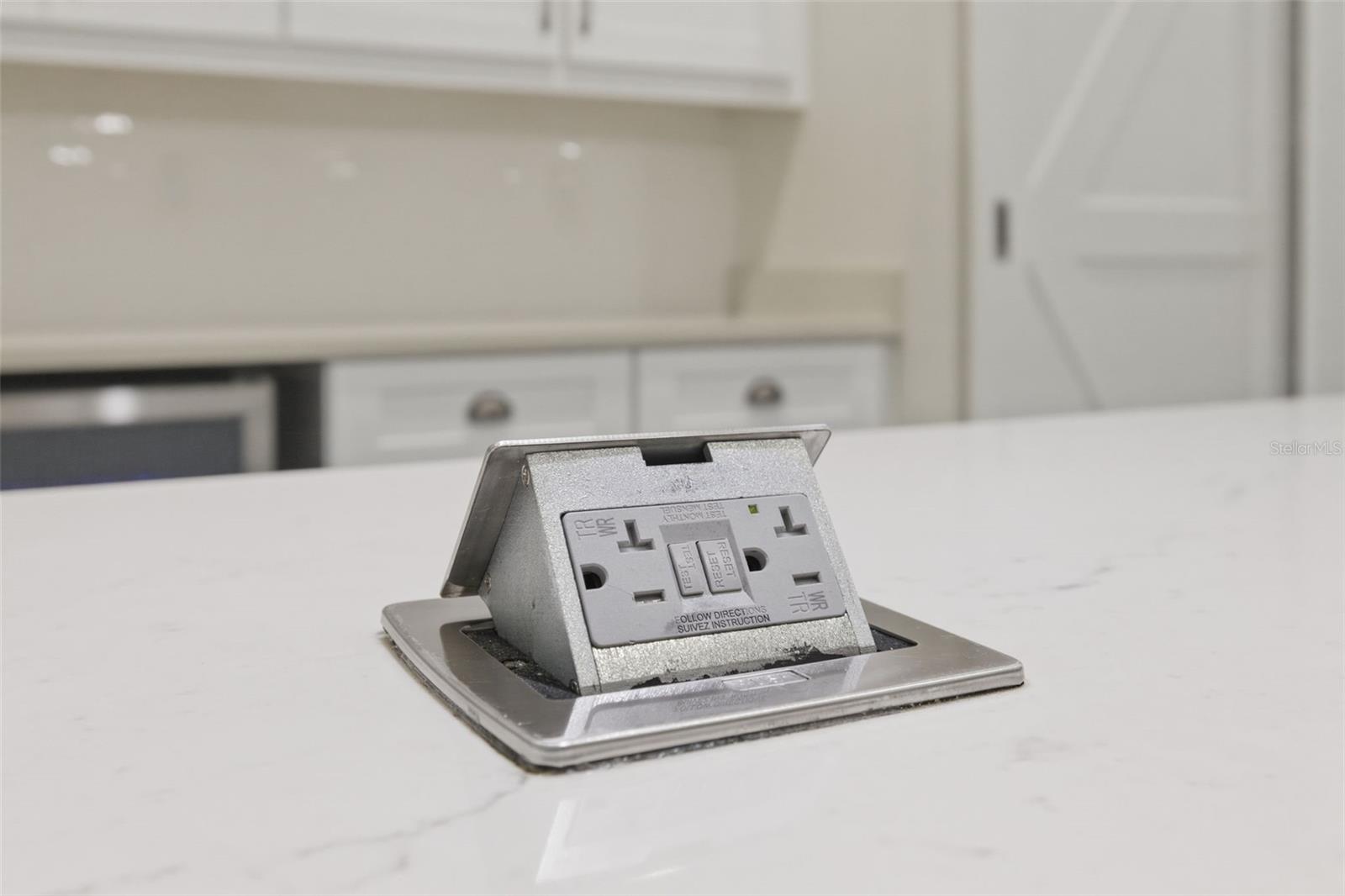 Image 19 of 38 For 1225 Savona Drive Ne