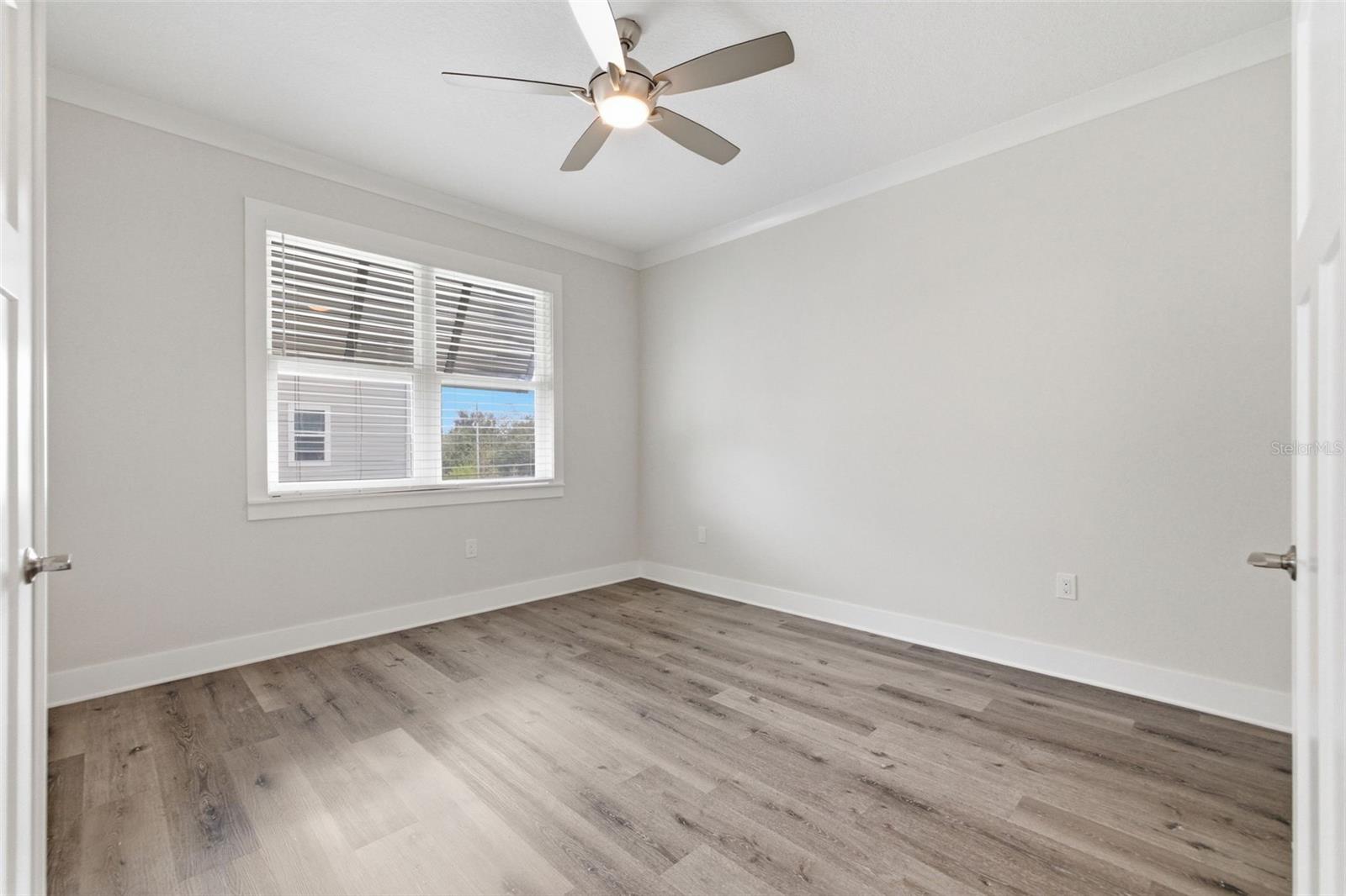 Image 22 of 38 For 1225 Savona Drive Ne