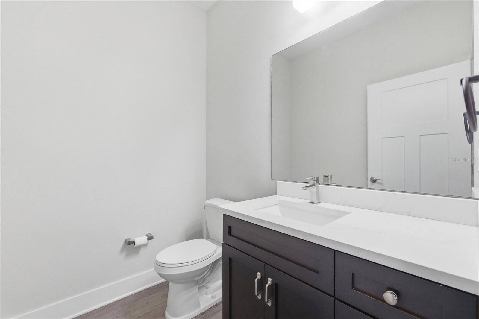 Image 23 of 38 For 1225 Savona Drive Ne