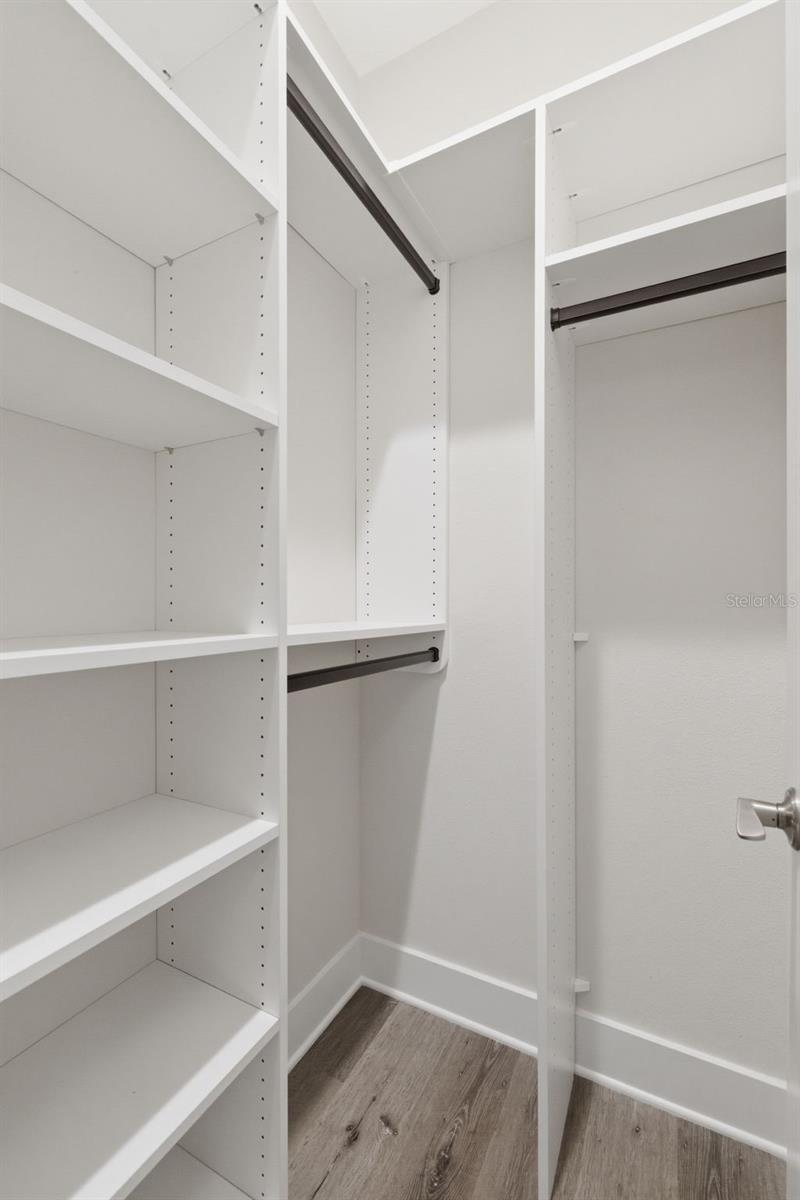 Image 32 of 38 For 1225 Savona Drive Ne