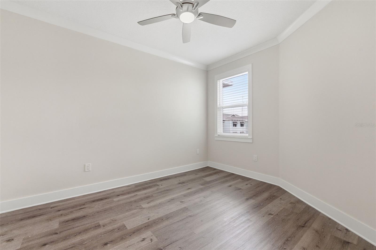 Image 34 of 38 For 1225 Savona Drive Ne