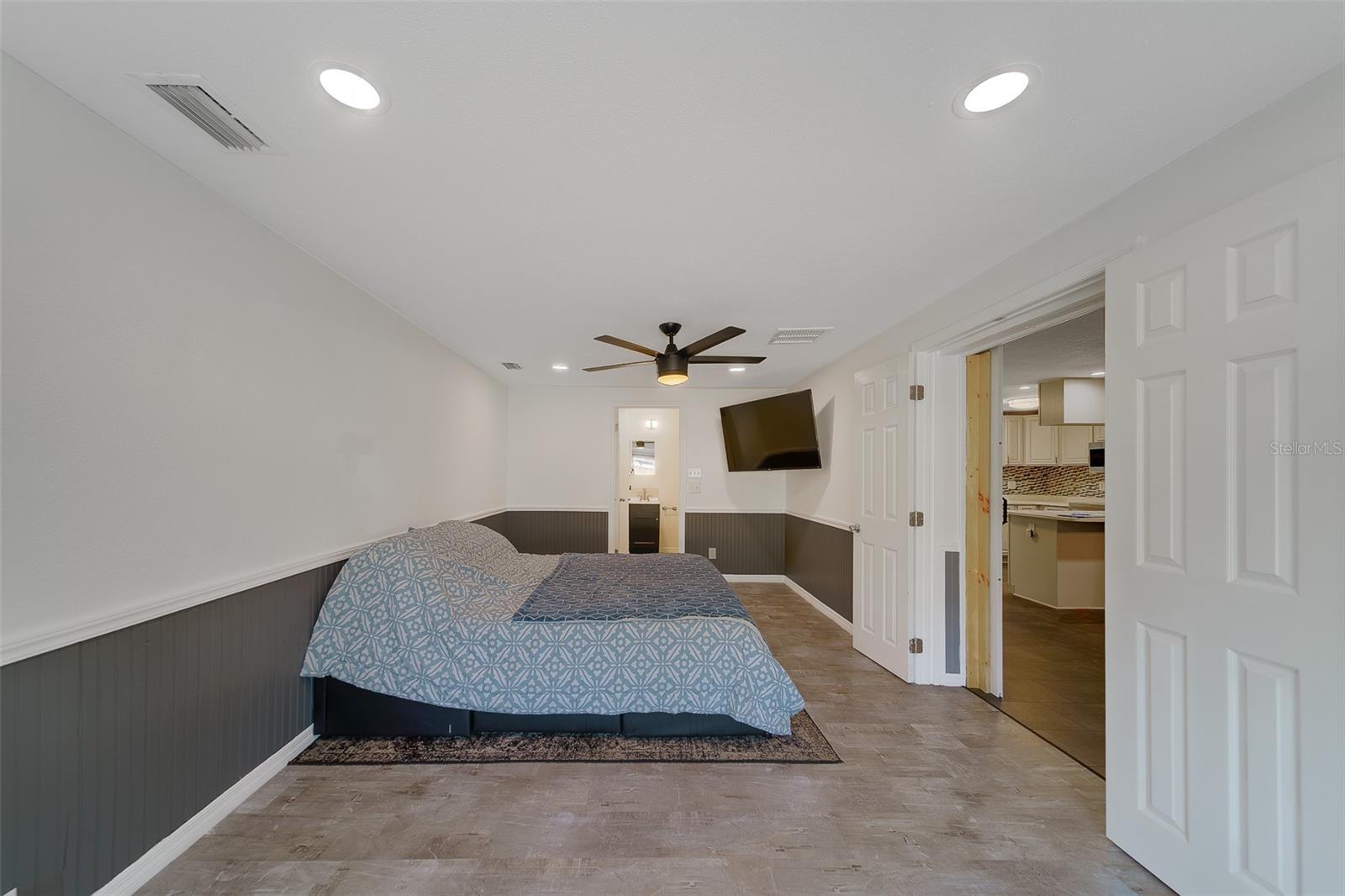 Image 18 of 63 For 7849 86th Way N