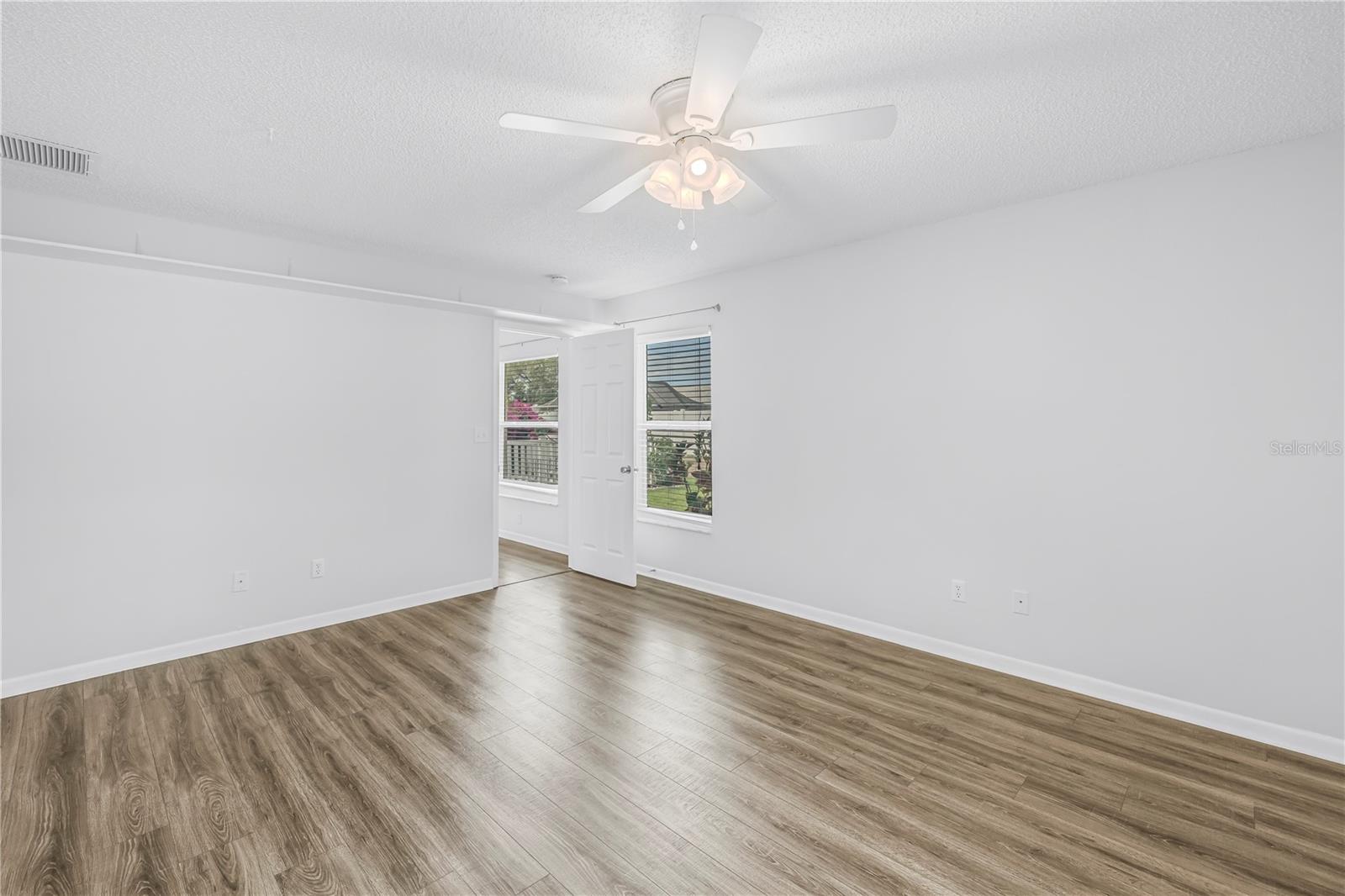 Listing photo id 16 for 143 Cherry Laurel Drive