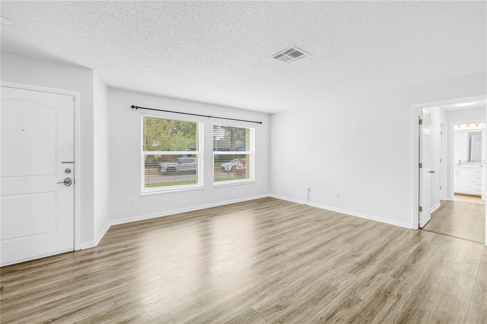 Listing photo id 20 for 143 Cherry Laurel Drive