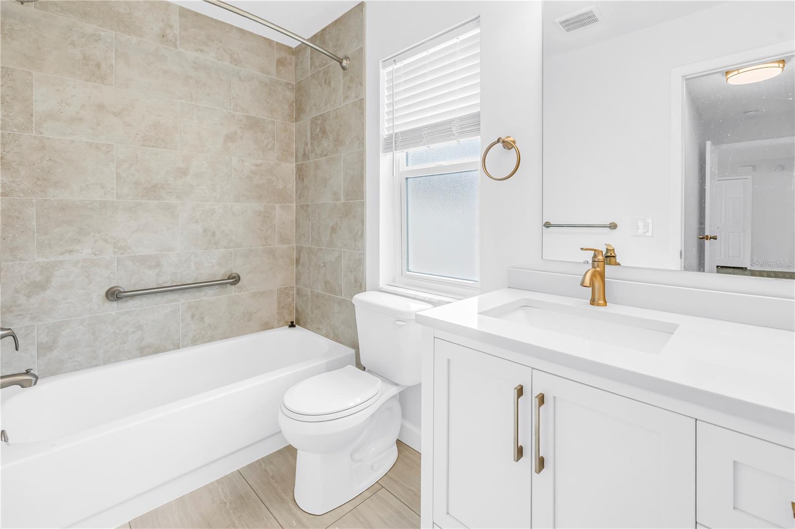 Listing photo id 21 for 143 Cherry Laurel Drive