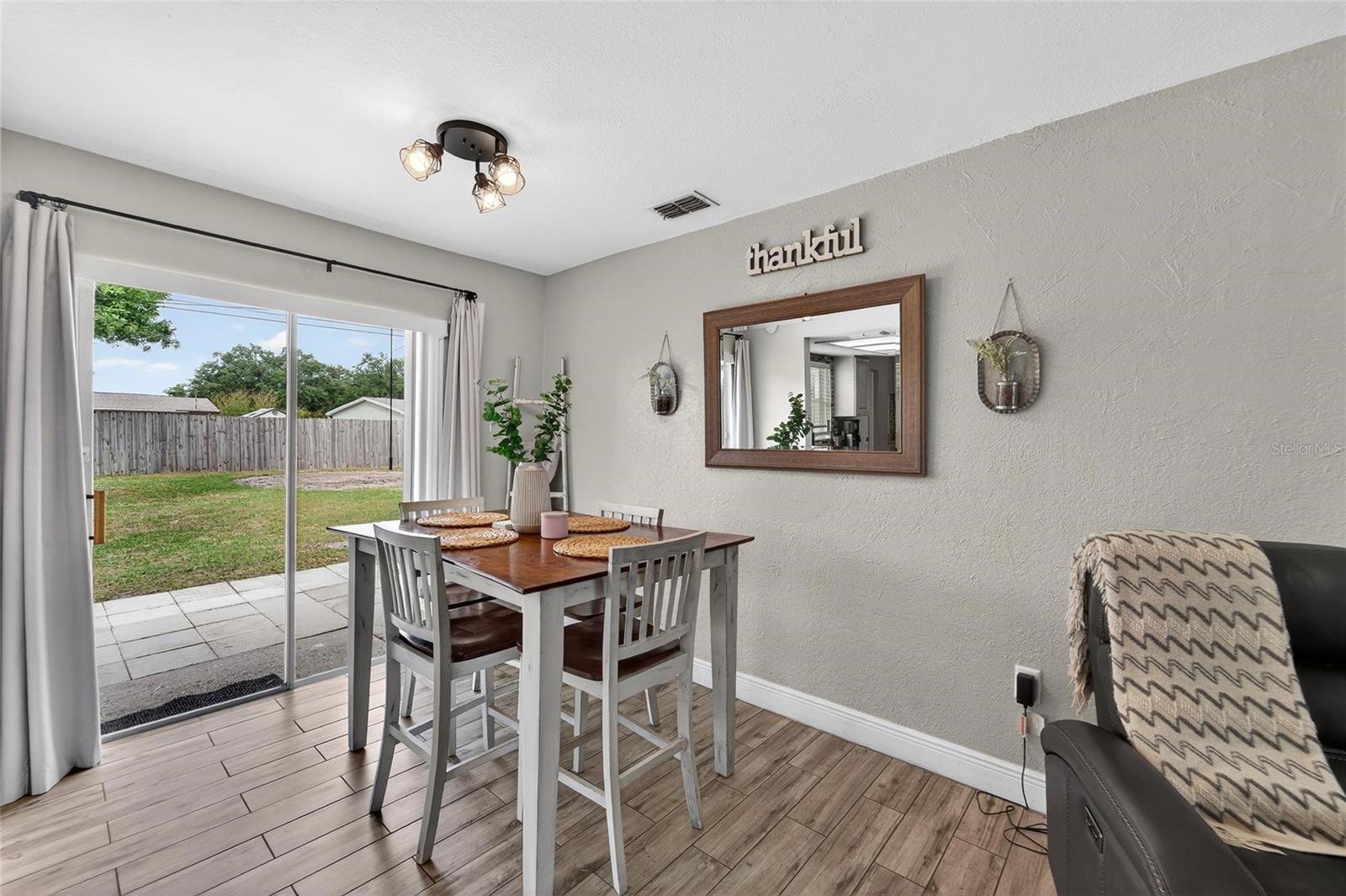 Image 13 of 33 For 6224 Doe Circle W