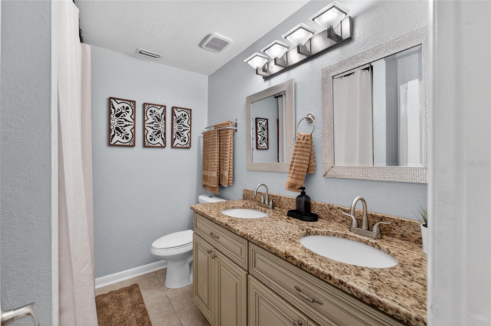 Image 17 of 33 For 6224 Doe Circle W