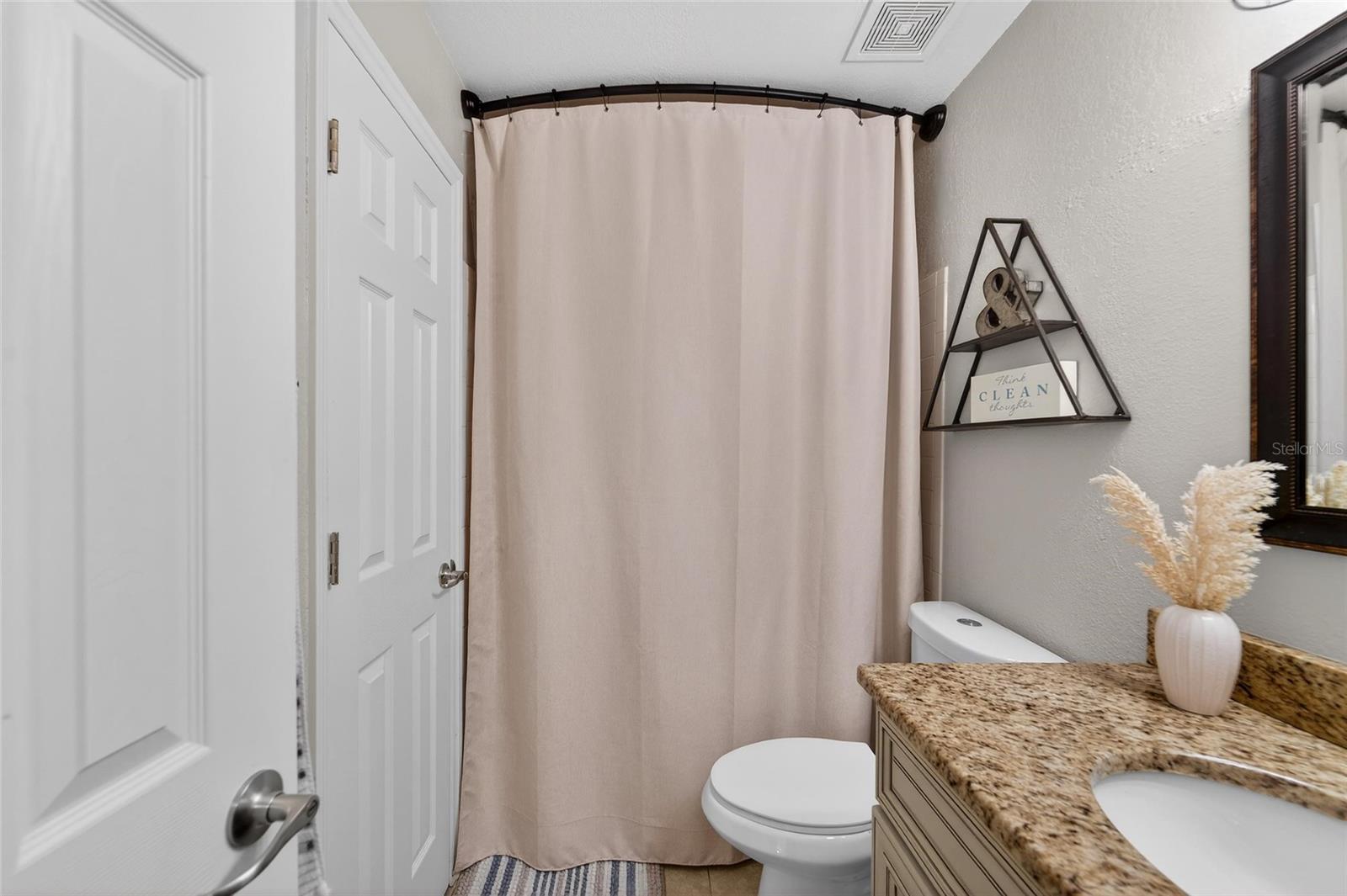 Image 23 of 33 For 6224 Doe Circle W