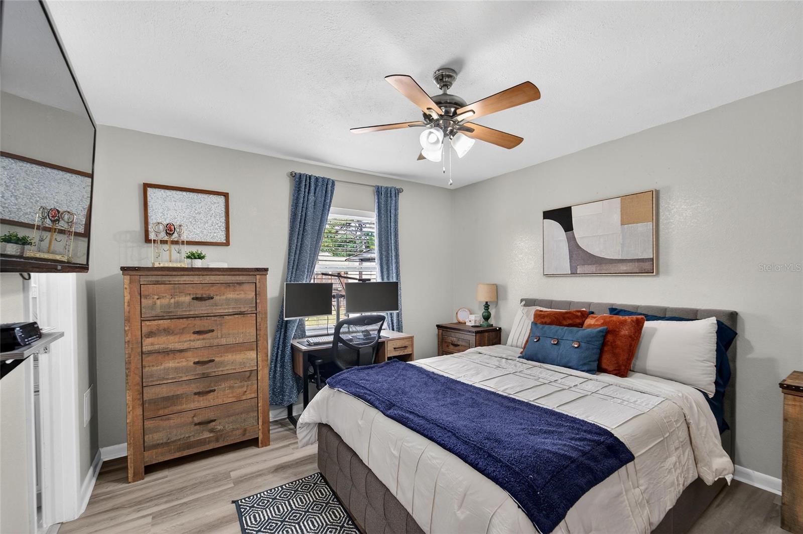 Image 24 of 33 For 6224 Doe Circle W